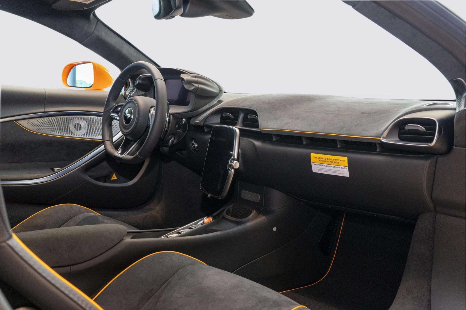 New 2026 McLaren Artura RWD image 31