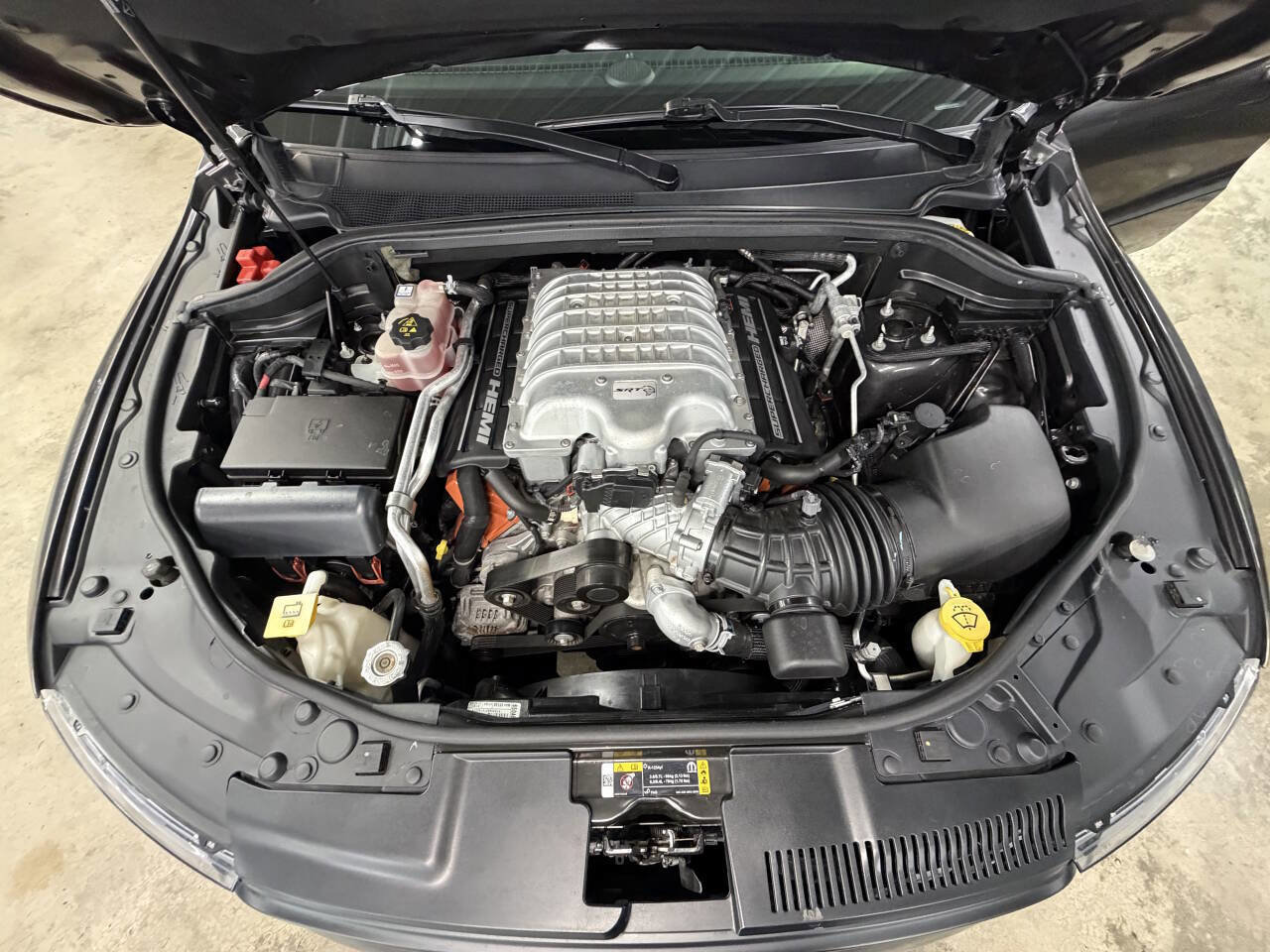 Used 2021 Dodge Durango SRT Hellcat w/ Technology Group AWD/4WD image 9
