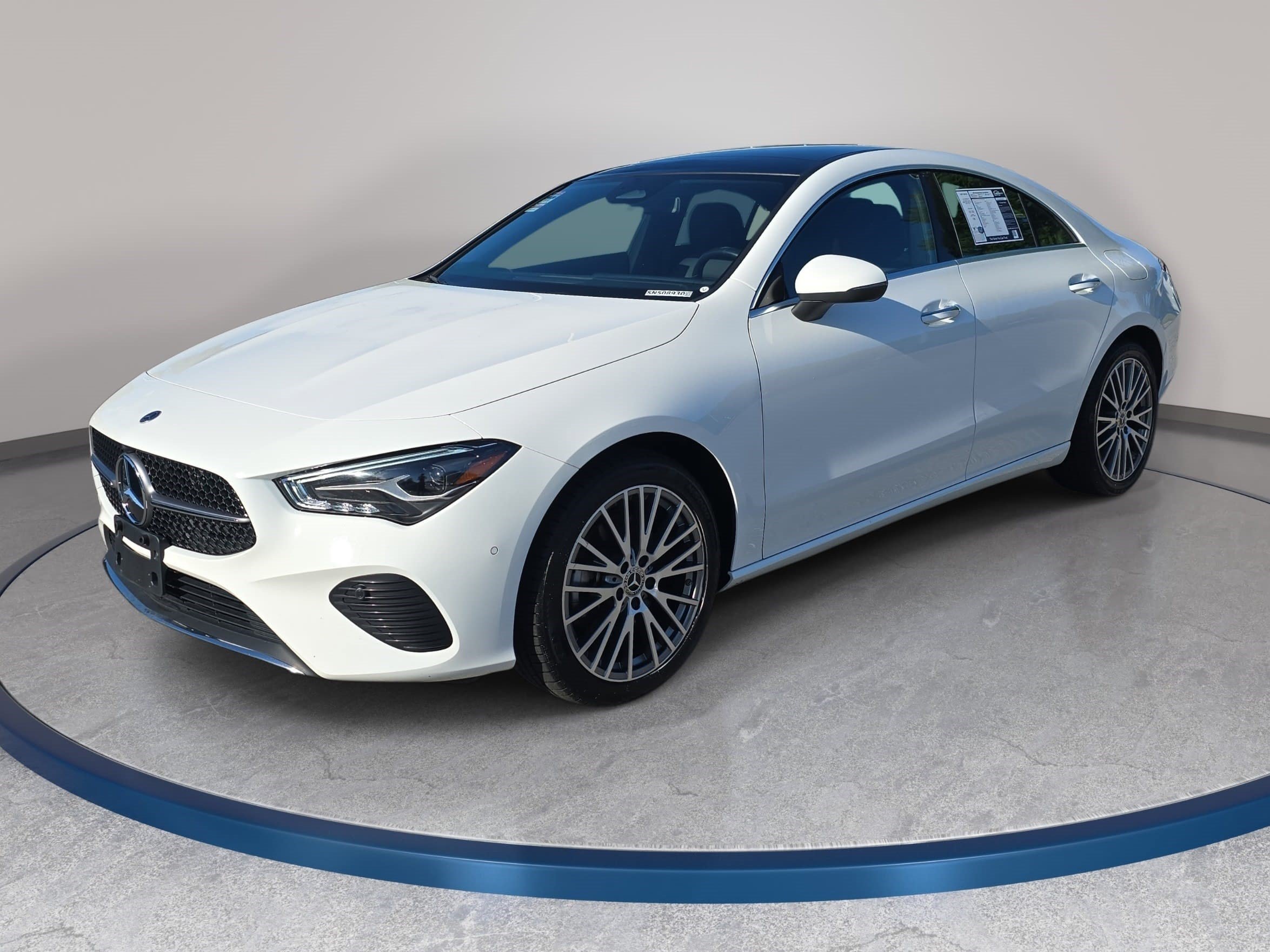 Used 2025 Mercedes-Benz CLA 250 image 1
