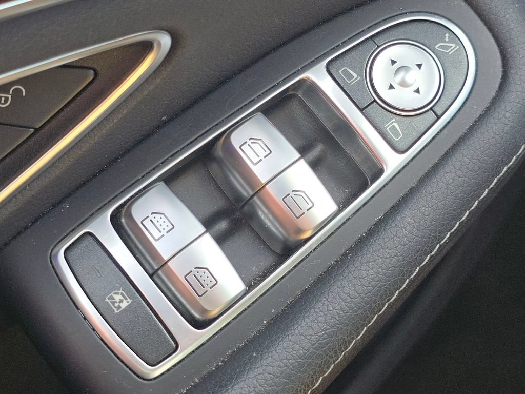 Certified 2016 Mercedes-Benz S 550 4MATIC Sedan image 28