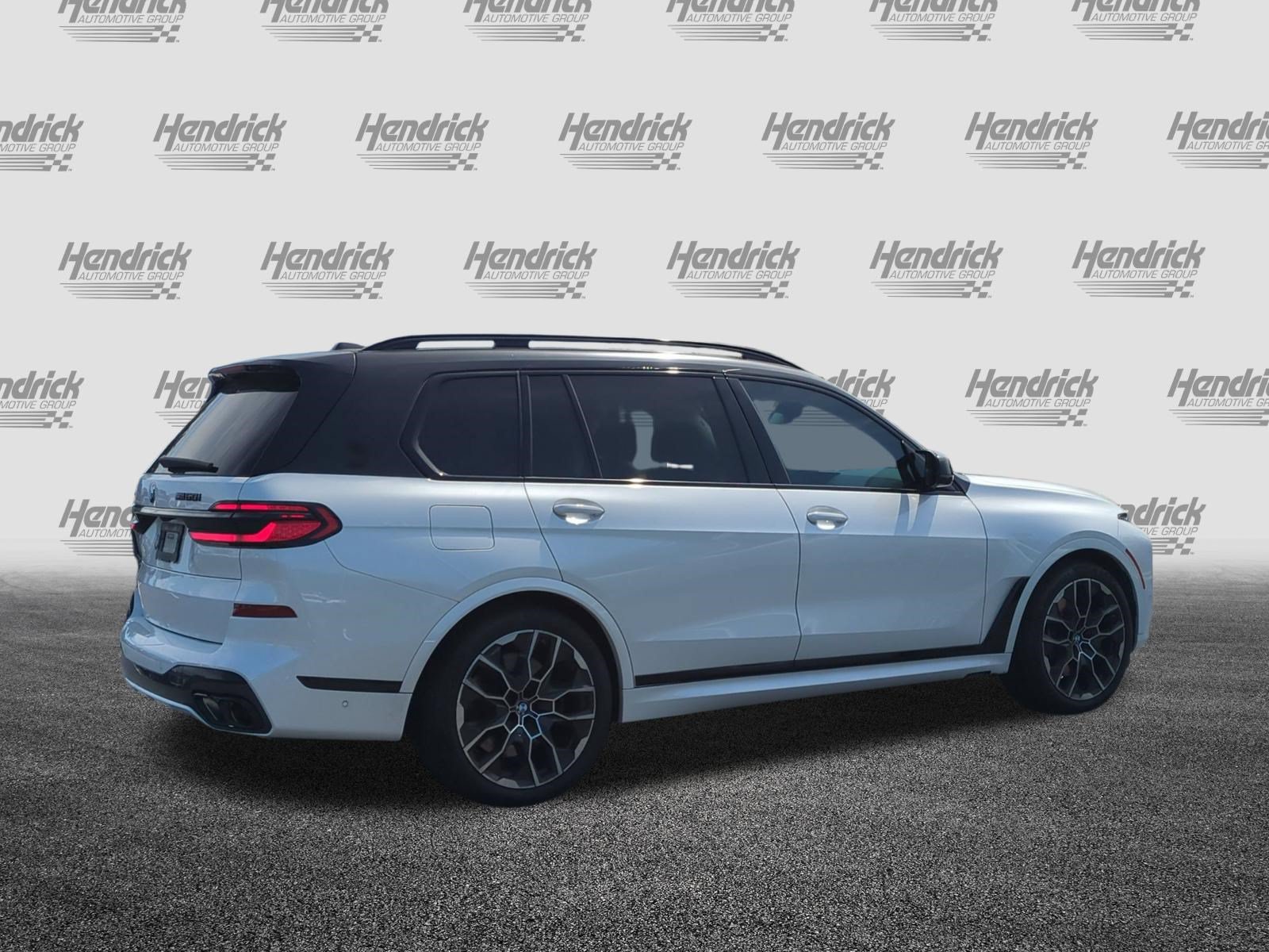 Used 2024 BMW X7 M60i w/ Executive Package AWD/4WD image 9