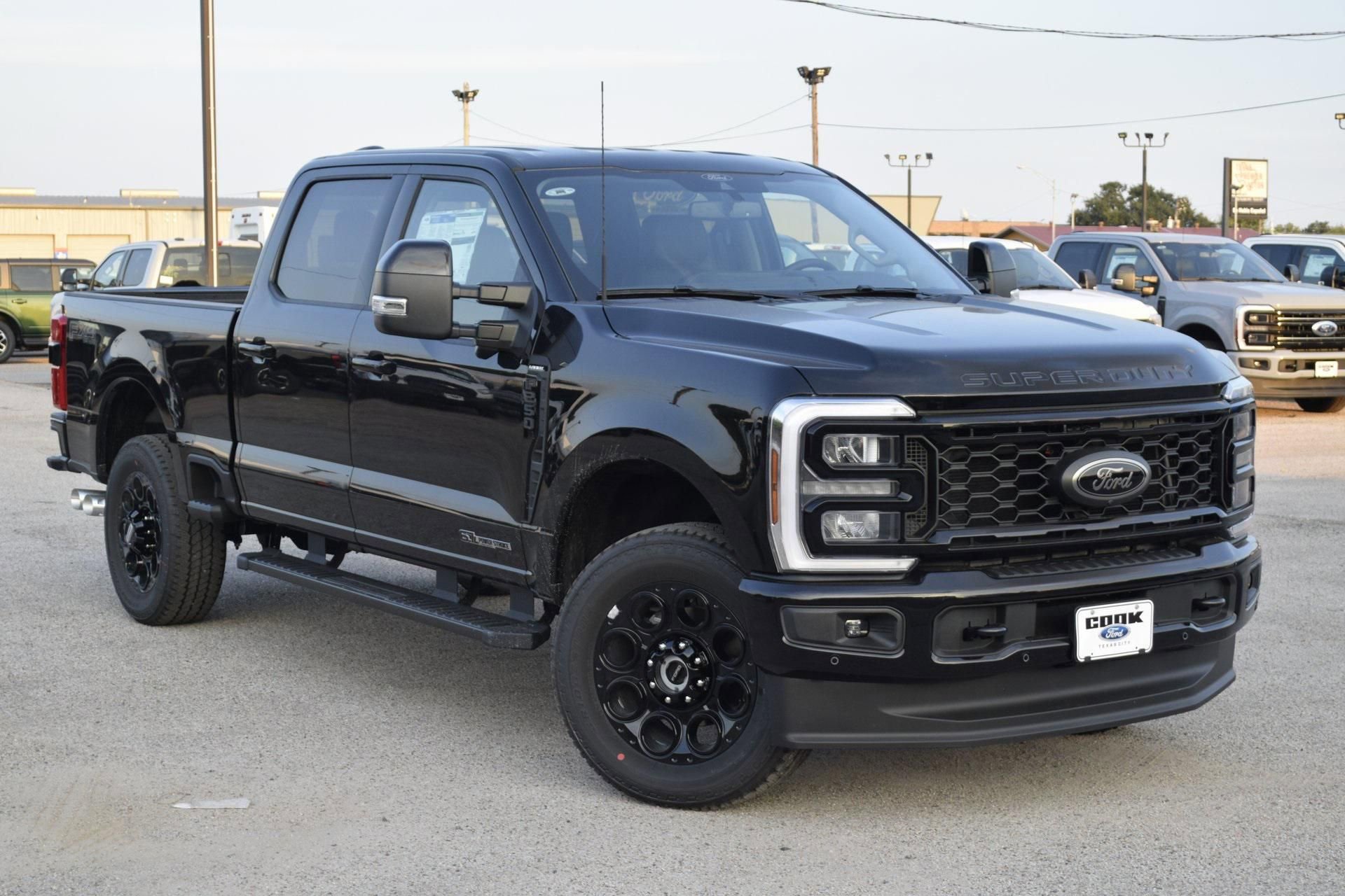 New 2026 Ford F250 Lariat w/ Black Appearance Package image 3