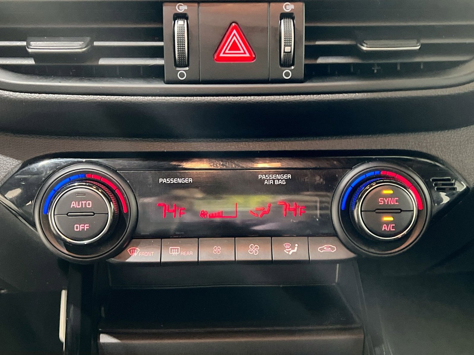 Used 2023 Kia Forte GT-Line w/ GT-Line Technology Package image 17