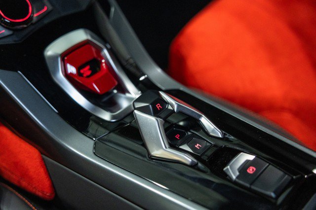 Used 2015 Lamborghini Huracan LP 610-4 image 21