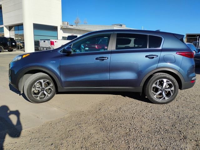 Used 2022 Kia Sportage LX AWD/4WD image 2
