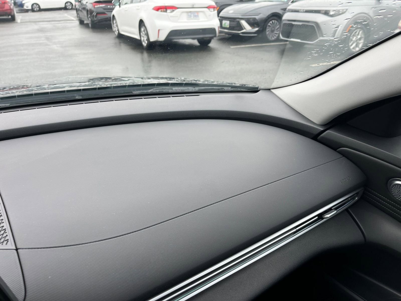 Used 2025 Hyundai Elantra SEL image 36