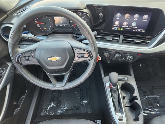 Used 2024 Chevrolet Trax LS w/ LS Convenience Package FWD image 28