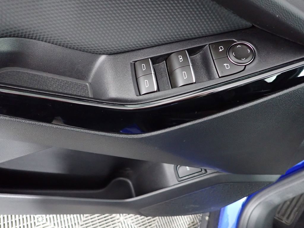 Used 2026 Chevrolet Equinox RS w/ Convenience Package III image 23