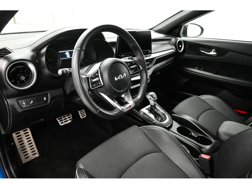 Certified 2023 Kia Forte GT-Line FWD image 11