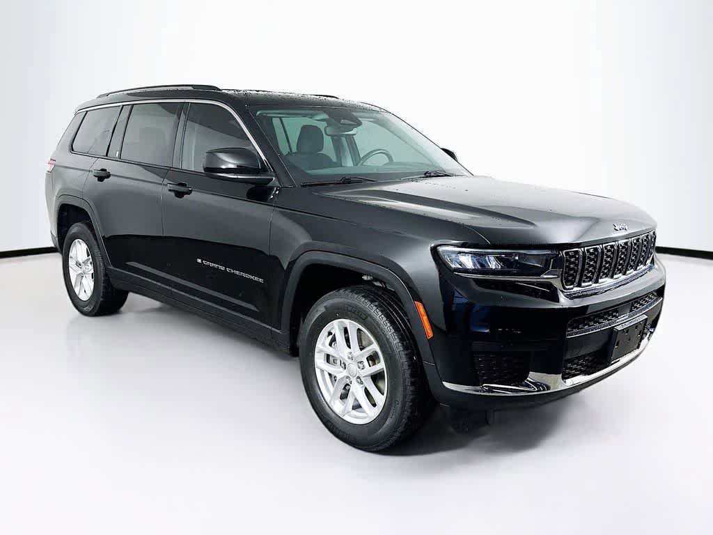 Used 2022 Jeep Grand Cherokee L Laredo w/ Luxury Tech Group I image 23