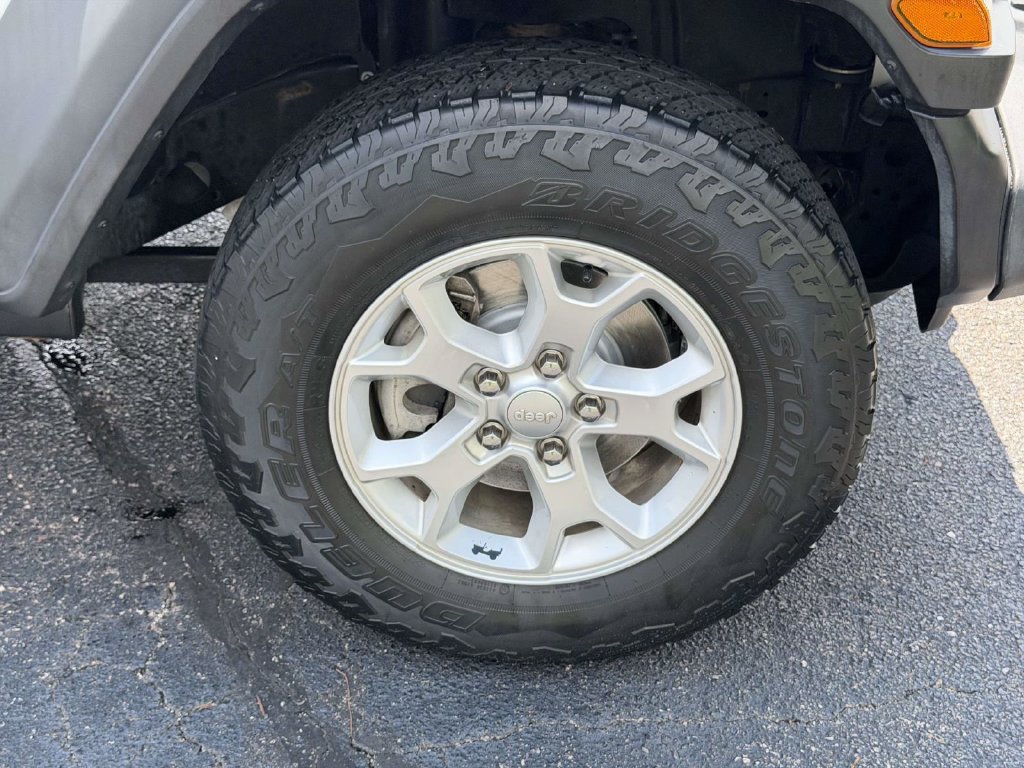 Used 2021 Jeep Wrangler Unlimited Sport AWD/4WD image 24