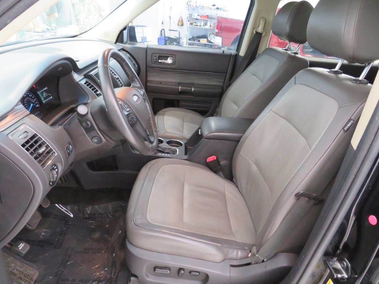 Used 2018 Ford Flex Limited w/ Limited Appearance Package image 16