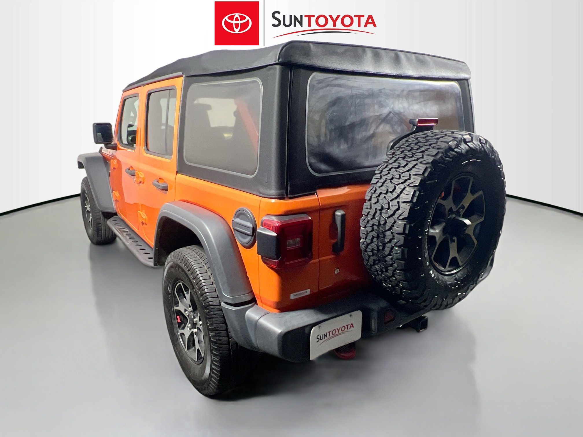 Used 2018 Jeep Wrangler Unlimited Rubicon w/ LED Lighting Group image 6