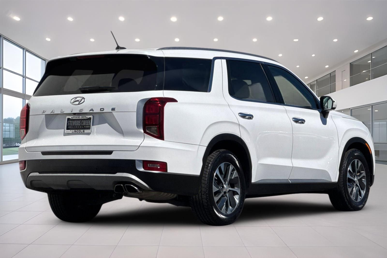 Used 2021 Hyundai Palisade SEL FWD image 4