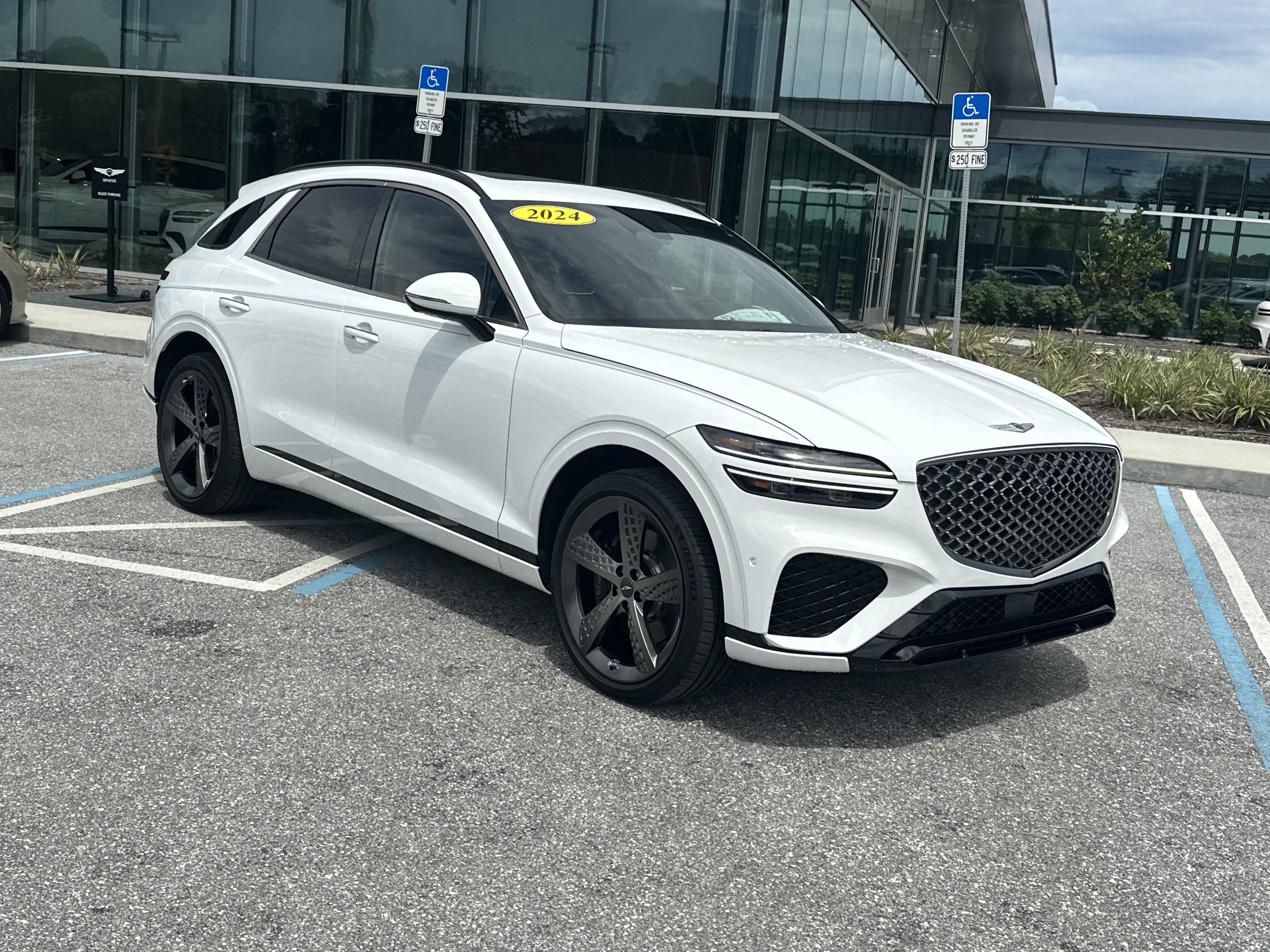 Certified 2024 Genesis GV70 2.5T w/ Sport Prestige Package AWD/4WD image 5