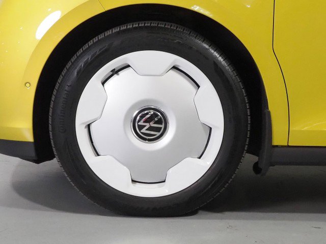 Used 2025 Volkswagen ID. Buzz 1st Edition image 51