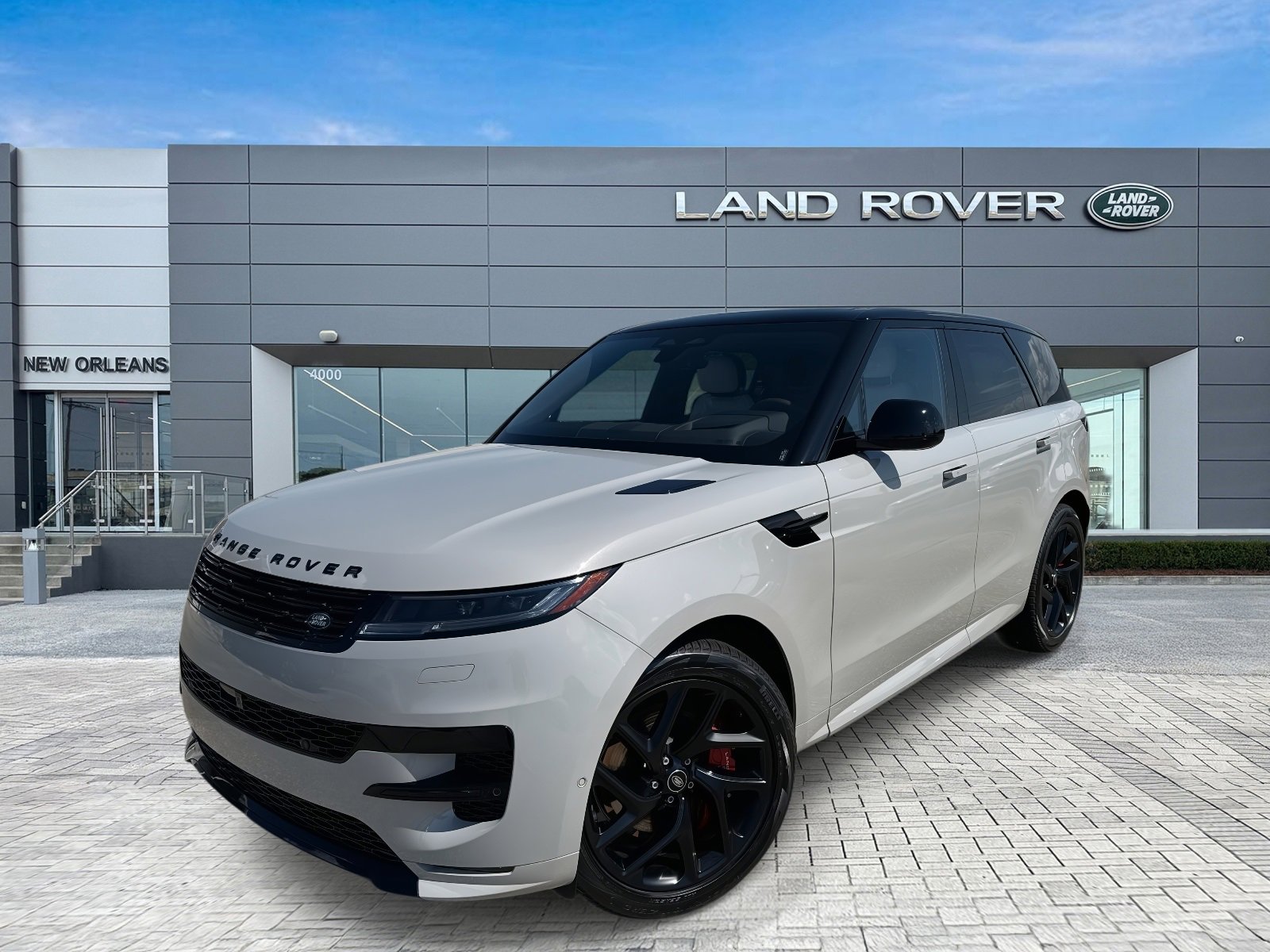 New 2025 Land Rover Range Rover Sport Dynamic SE
