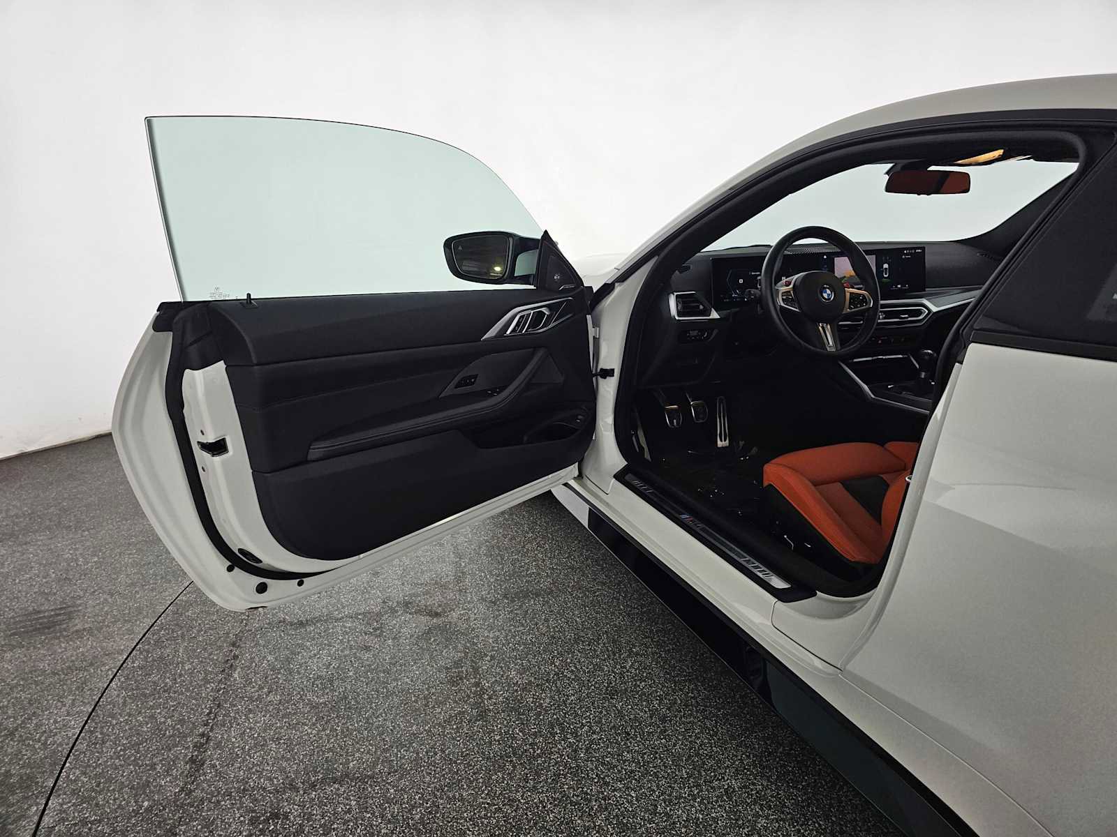 Used 2024 BMW M4 Coupe RWD image 15