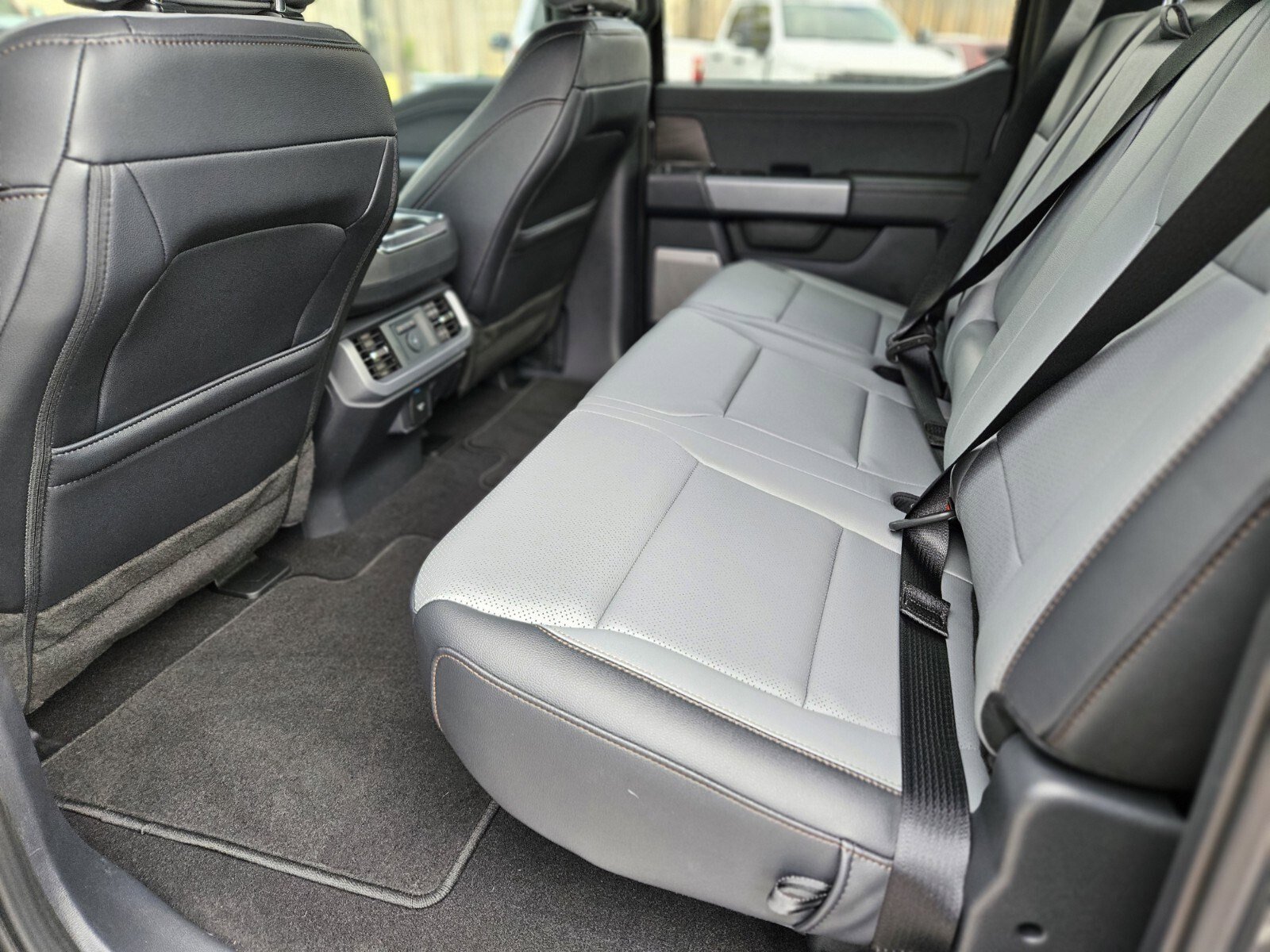 Certified 2025 Ford F150 Lightning Lariat image 18