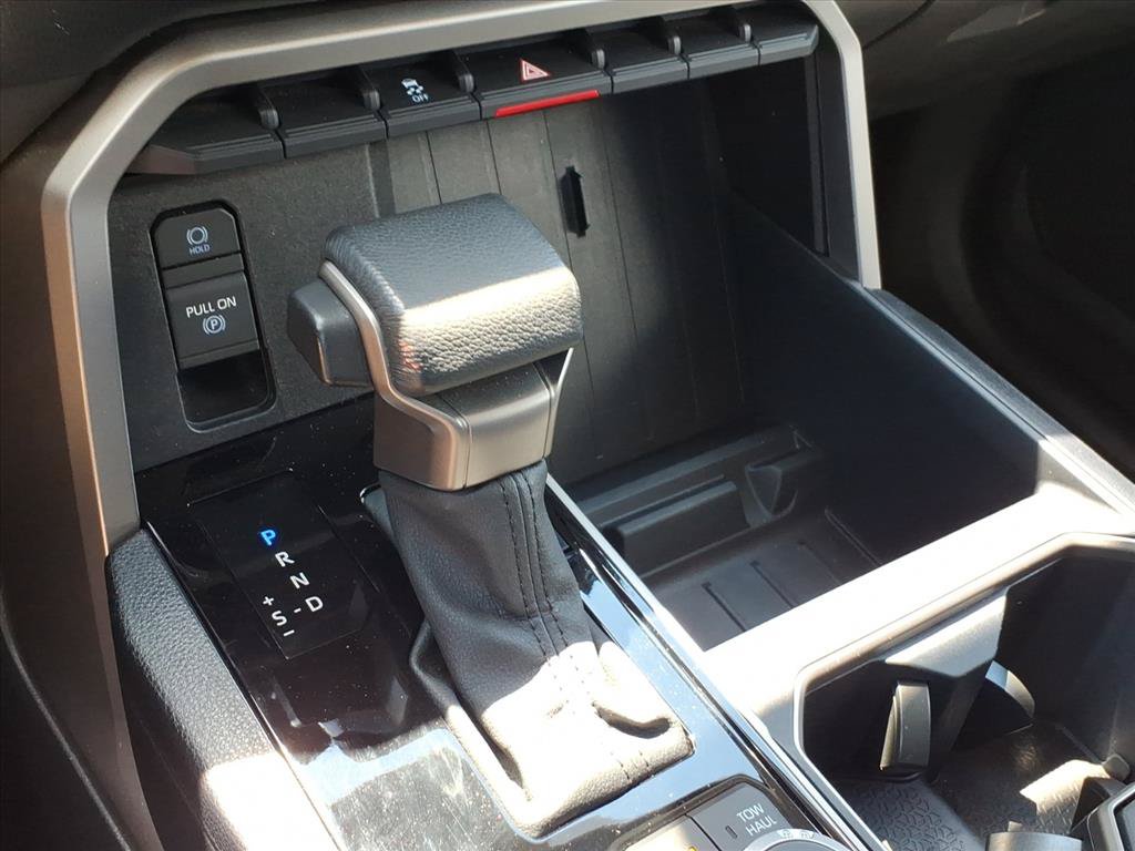 Used 2024 Toyota Tundra SR5 w/ SR5 Premium Package AWD/4WD image 31