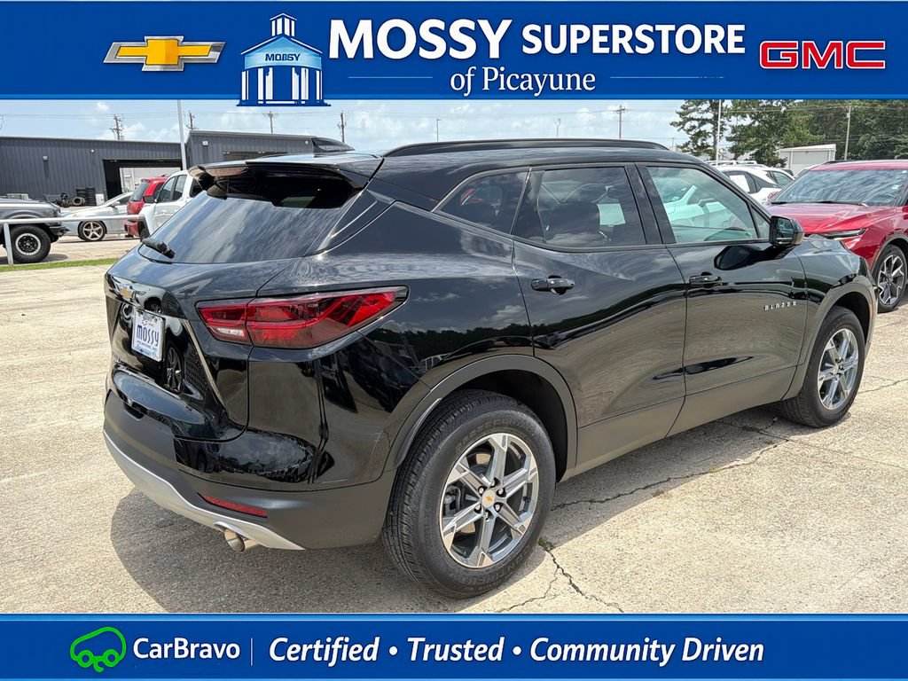 Certified 2024 Chevrolet Blazer LT w/ Convenience Package FWD image 6