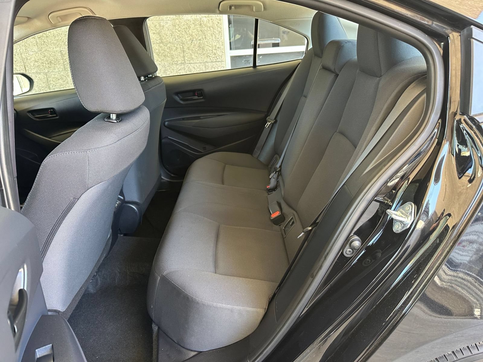 Used 2025 Toyota Corolla LE FWD image 23