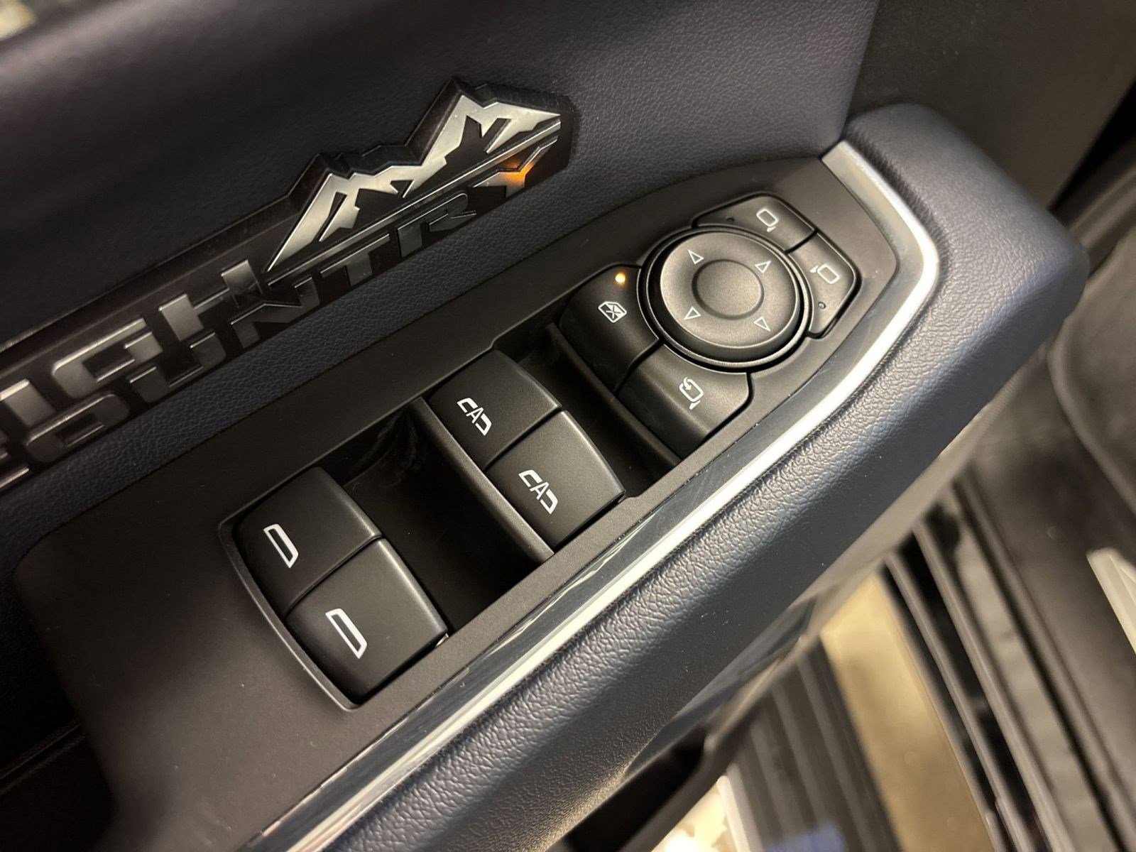 Certified 2023 Chevrolet Silverado 1500 High Country image 11