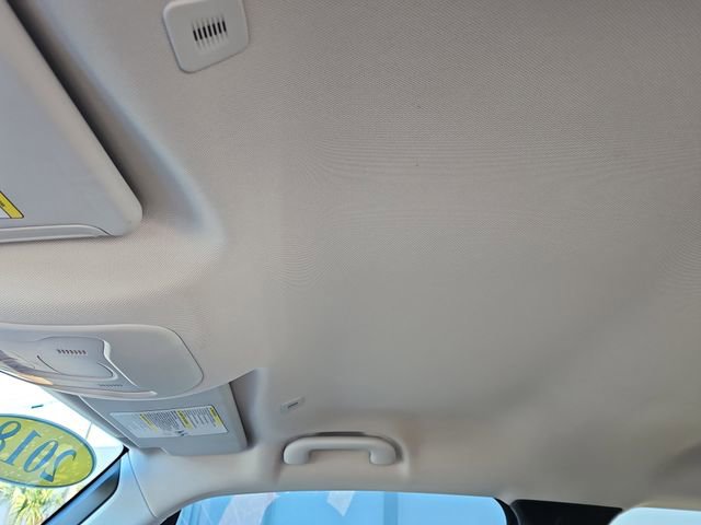 Used 2018 Jeep Renegade Latitude image 28