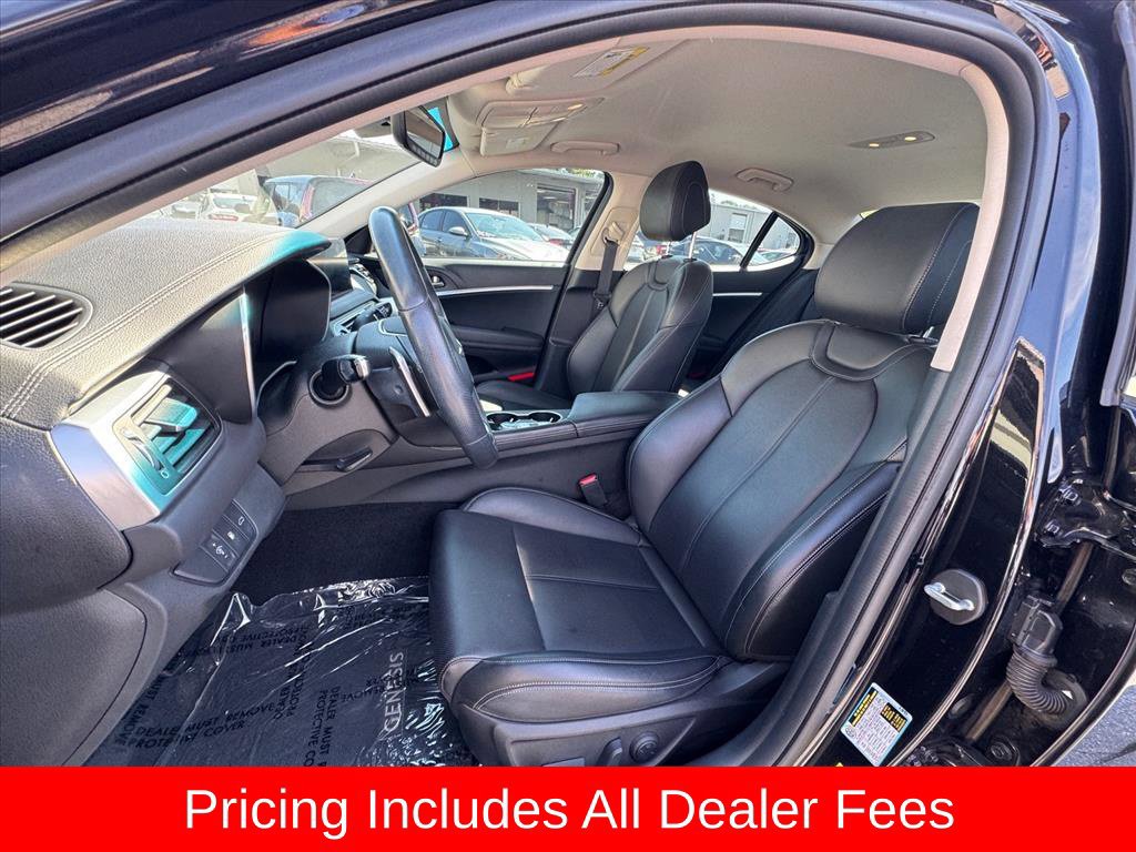 Used 2022 Genesis G70 2.0T RWD image 15