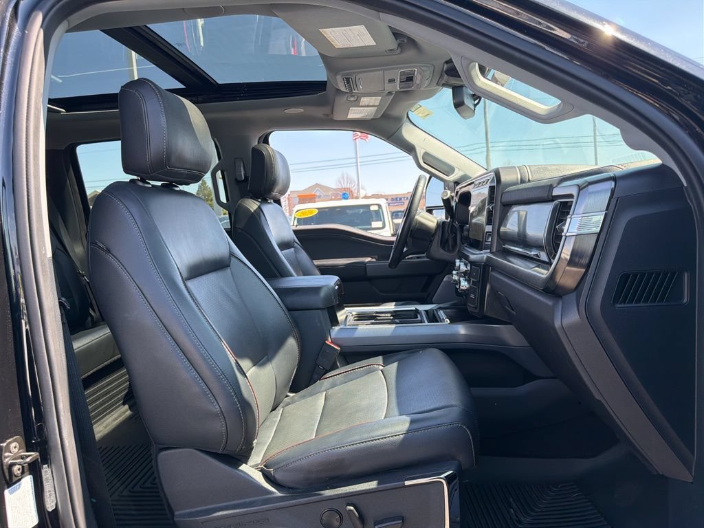 Used 2024 Ford F250 Lariat w/ Lariat Ultimate Package AWD/4WD image 28