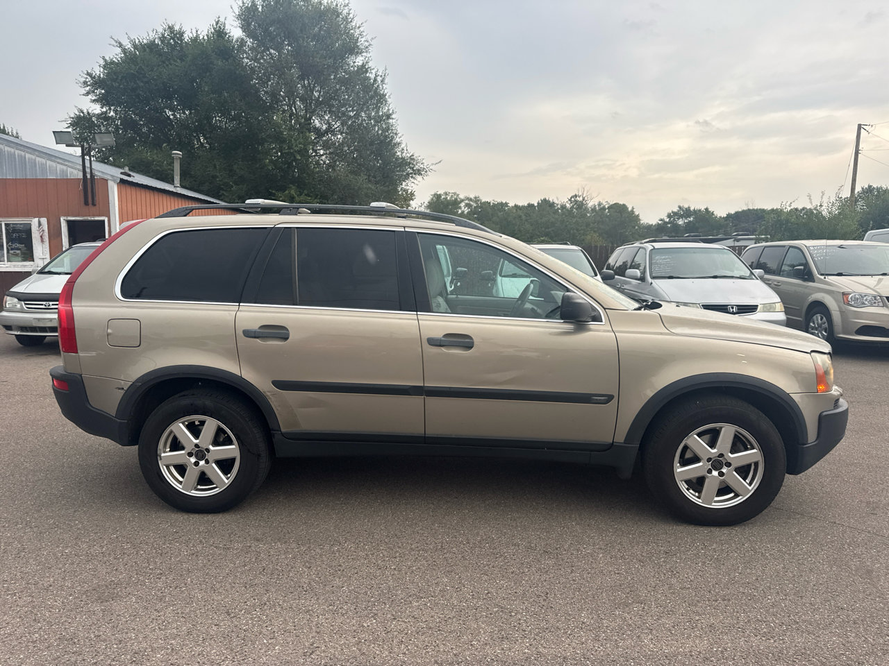 Used 2004 Volvo XC90 2.5T image 4