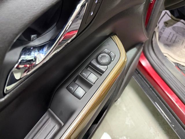 Certified 2023 GMC Acadia SLE w/ Driver Convenience Package image 12