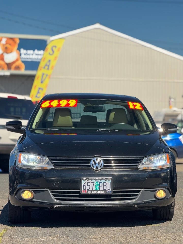 Used 2012 Volkswagen Jetta TDI image 2