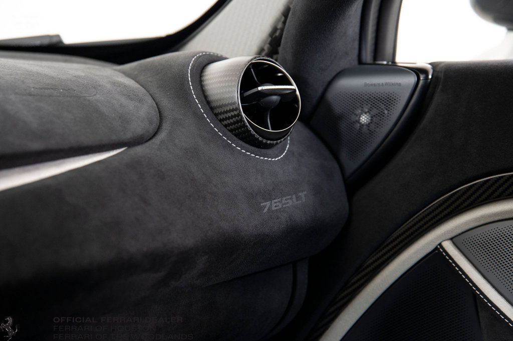 Used 2022 McLaren 765LT RWD image 16