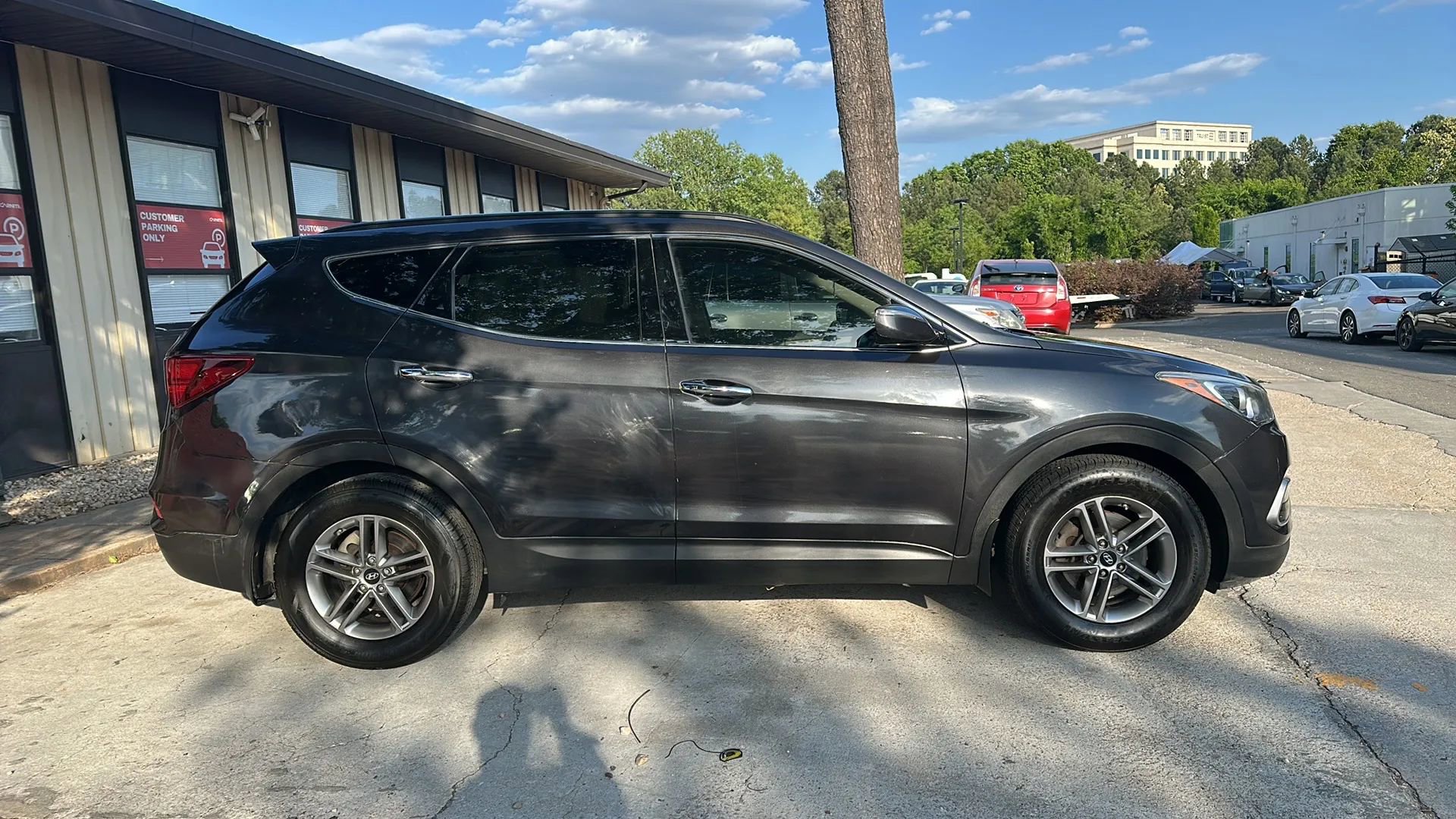 Used 2018 Hyundai Santa Fe Sport FWD image 3