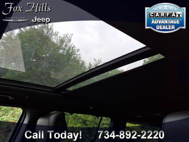 Certified 2024 Jeep Wagoneer 4WD w/ Premium Group I image 18