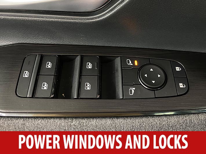 New 2025 Nissan Kicks SV w/ SV Premium Package AWD/4WD image 8