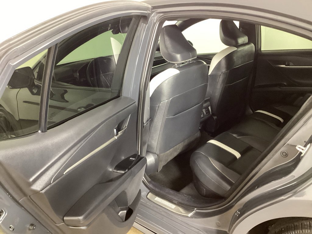 Used 2025 Toyota Camry SE w/ Convenience Package FWD image 26