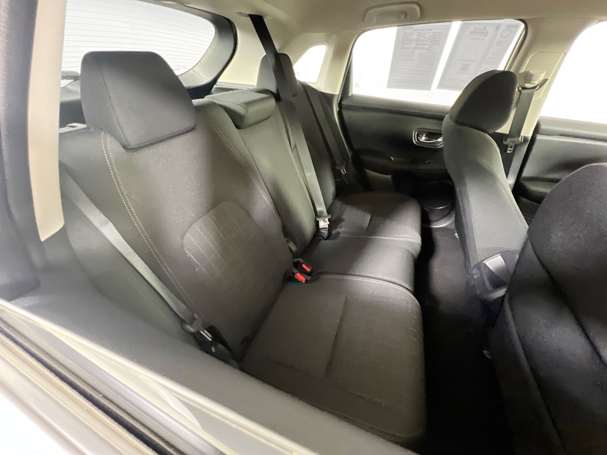 Used 2023 Honda HR-V LX image 24