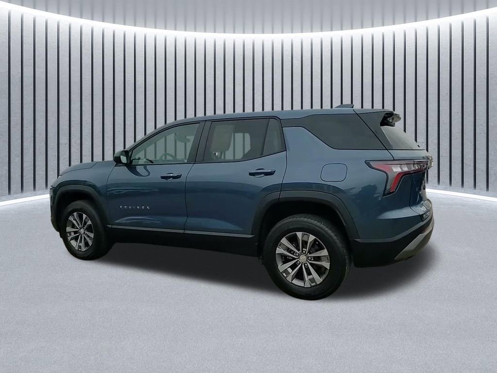 Used 2026 Chevrolet Equinox LT image 11