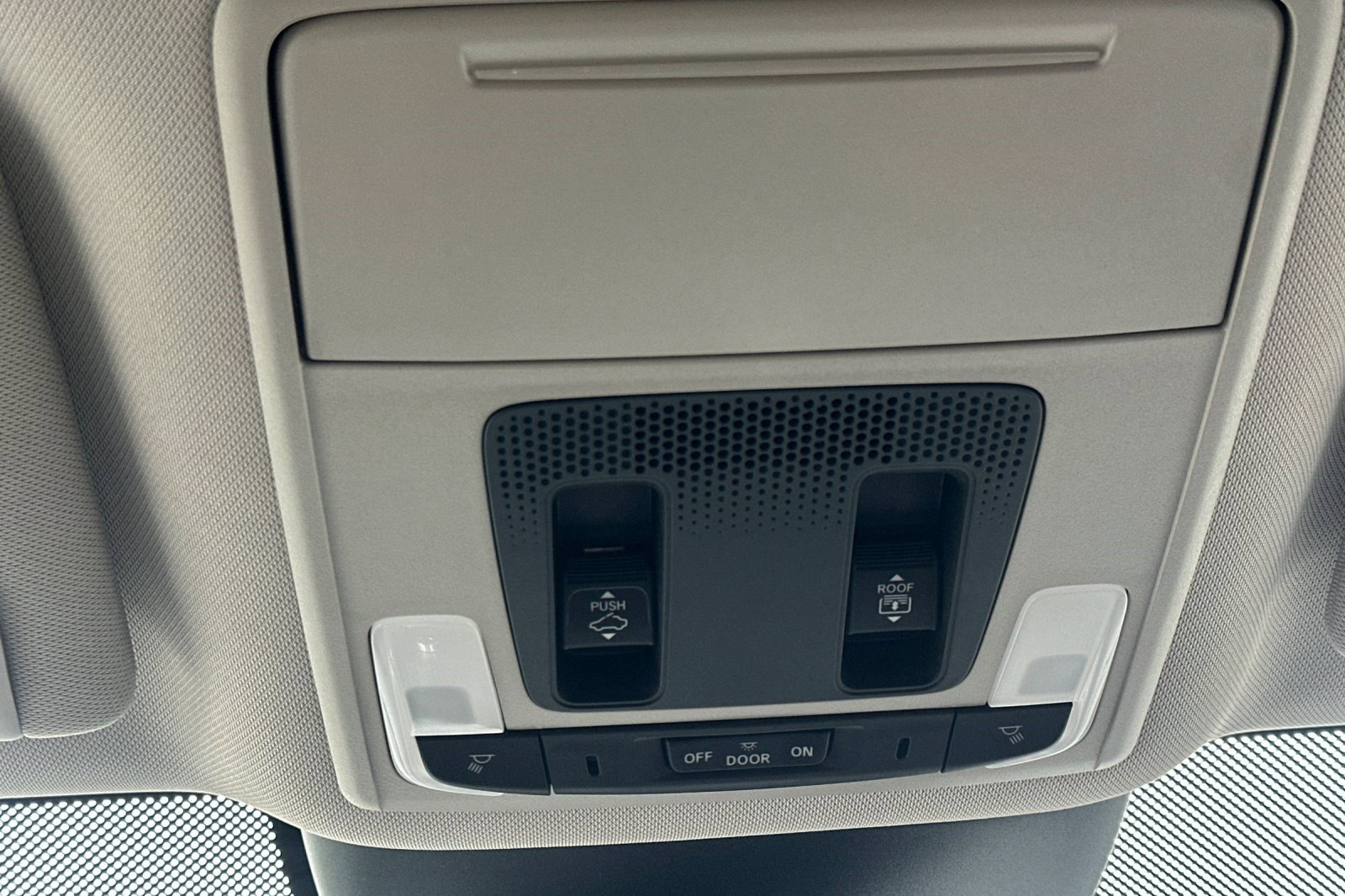 Used 2024 Honda Pilot Touring image 23