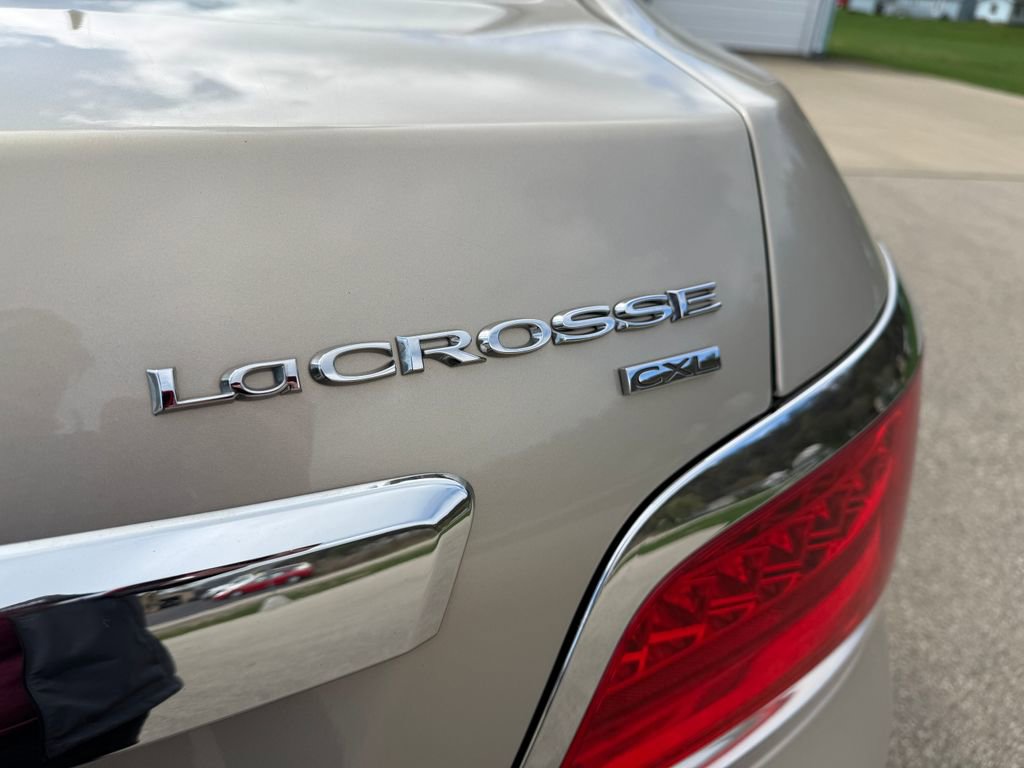 Used 2010 Buick LaCrosse CXL FWD image 9