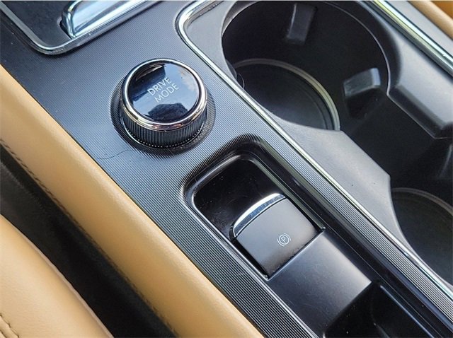 Certified 2023 Lincoln Corsair Reserve image 24