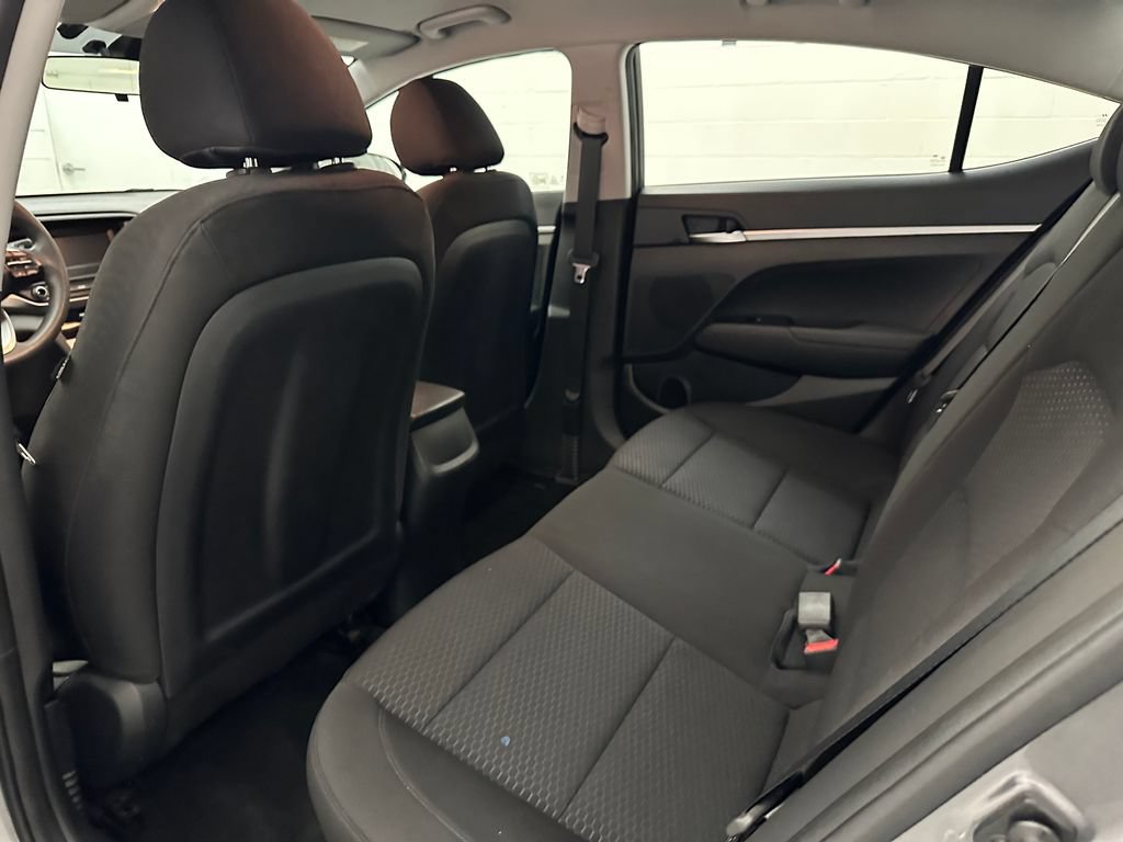 Used 2020 Hyundai Elantra SE w/ Cargo Package (C1) FWD image 24