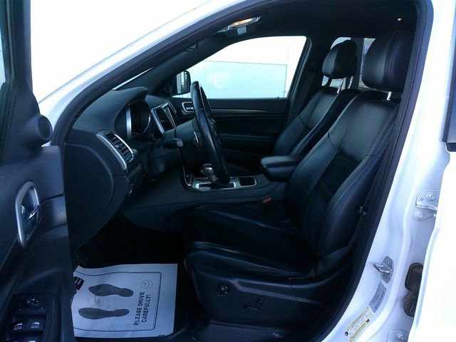 Used 2017 Jeep Grand Cherokee Altitude AWD/4WD image 21