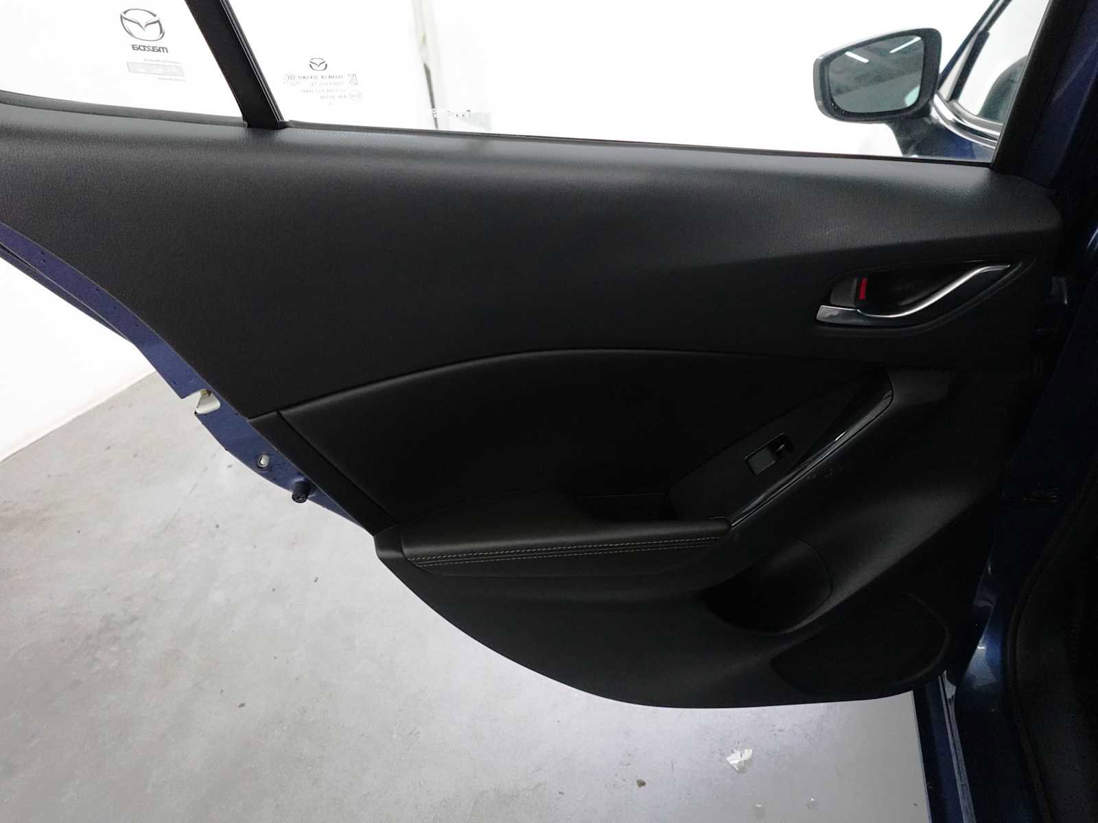Used 2017 MAZDA MAZDA3 Grand Touring w/ Premium Equipment Package FWD image 25