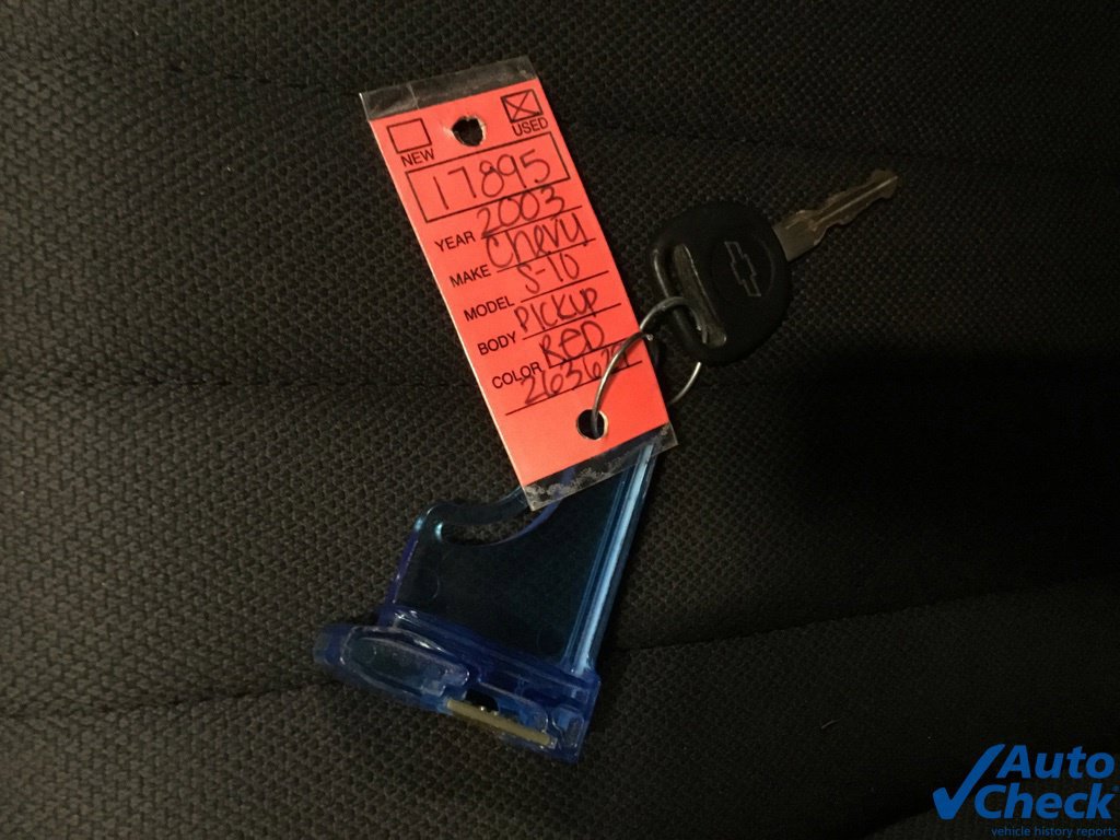 Used 2003 Chevrolet S10 Pickup 2WD Regular Cab image 37
