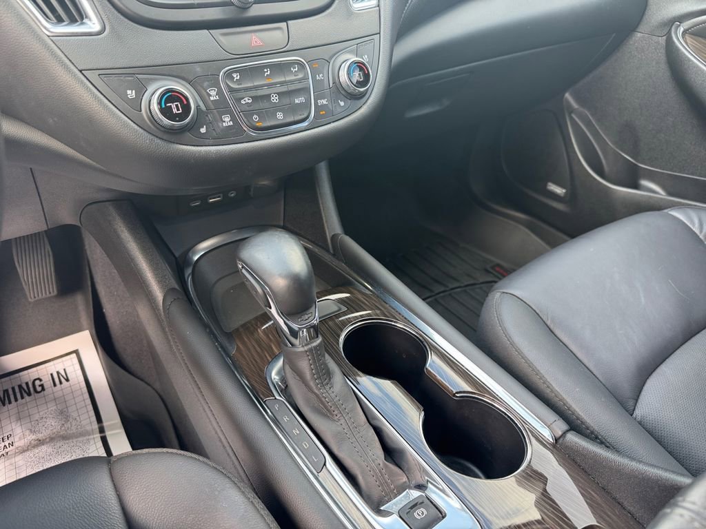 Used 2022 Chevrolet Malibu Premier image 35