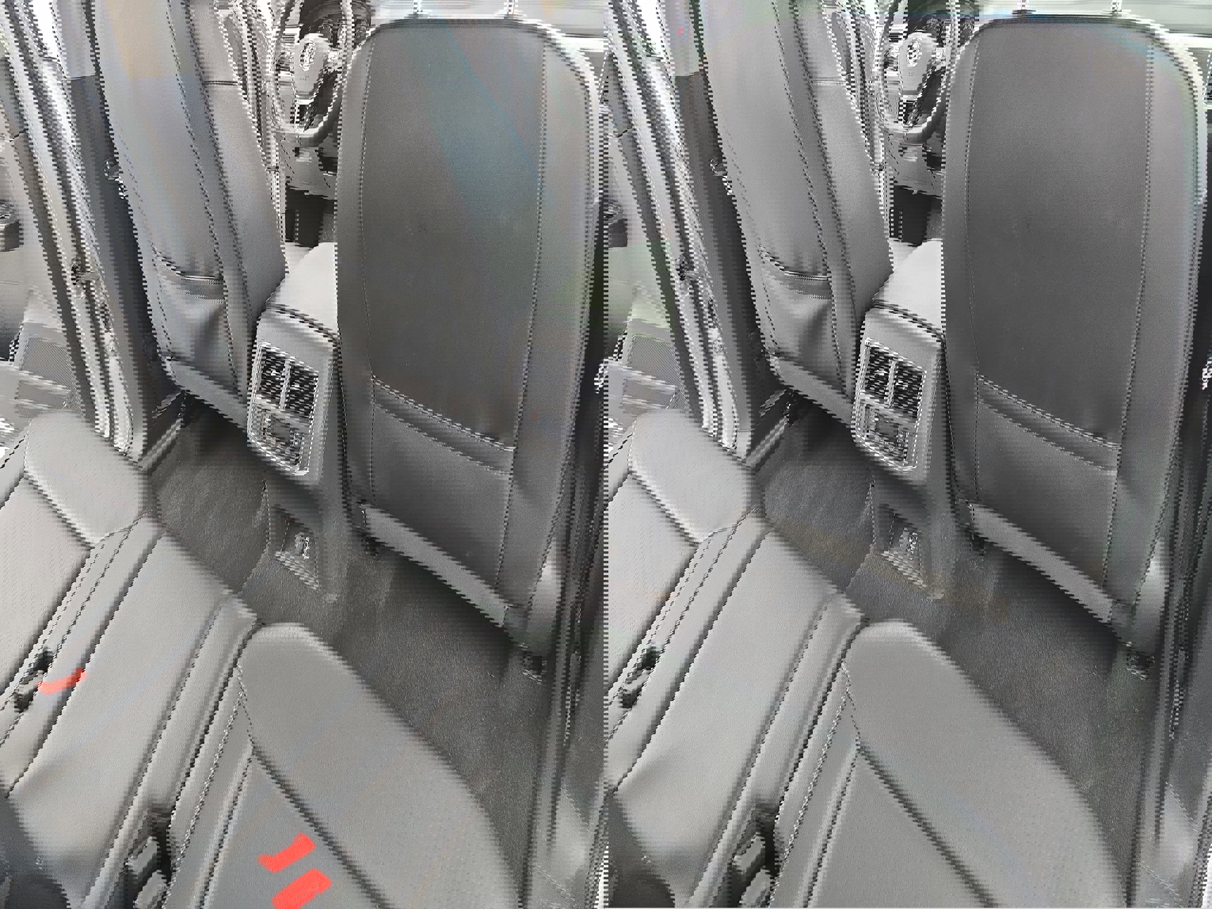 Used 2019 Volkswagen Atlas SE w/ Panoramic Sunroof Package image 11