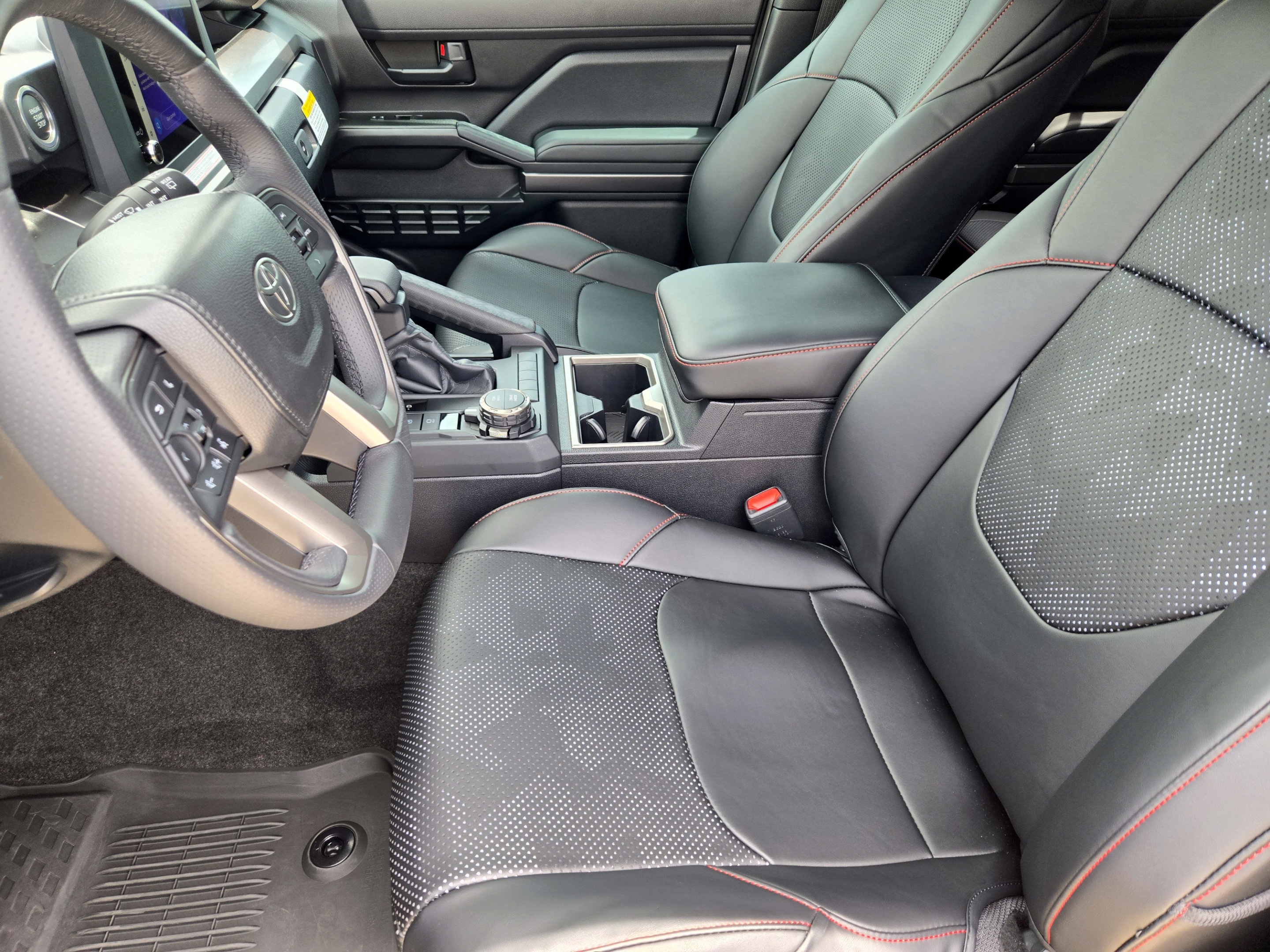 Used 2026 Toyota 4Runner SR5 AWD/4WD image 9
